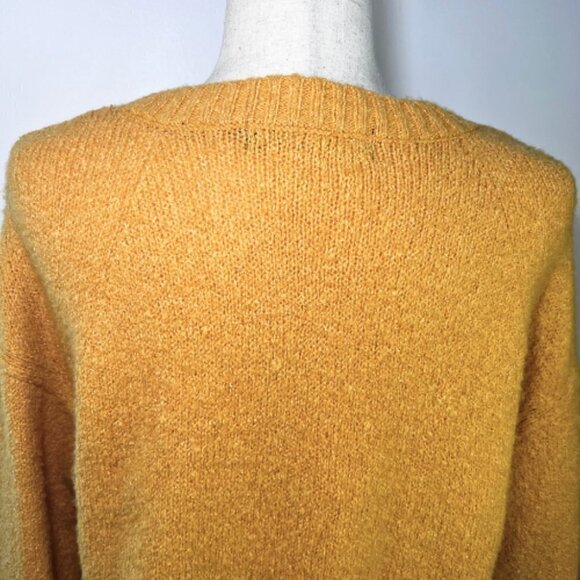 VERO MODA Yellow Fuzzy Front Seam Pullover Sweater Size S - Picture 7 of 14
